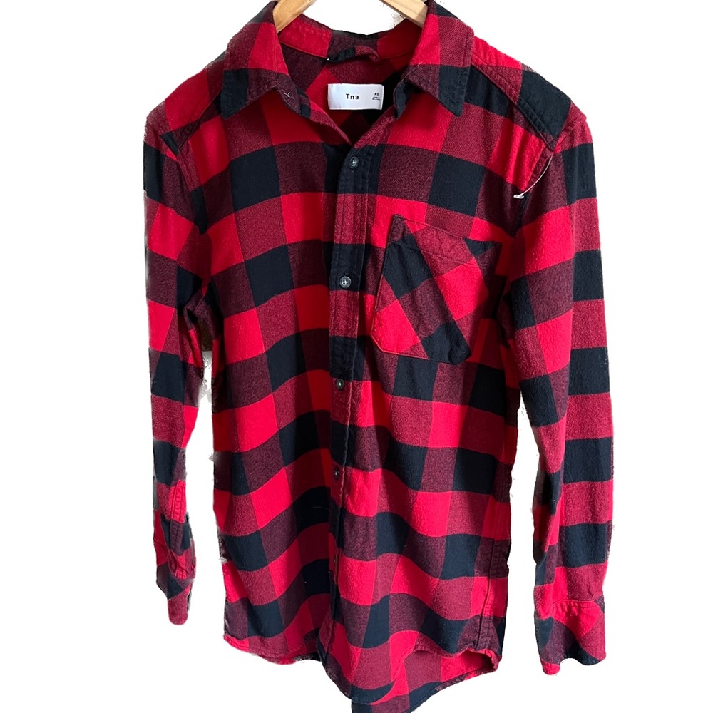 Aritzia TNA 100%  cotton Flannel Long Sleeve Shirt in Red and Black